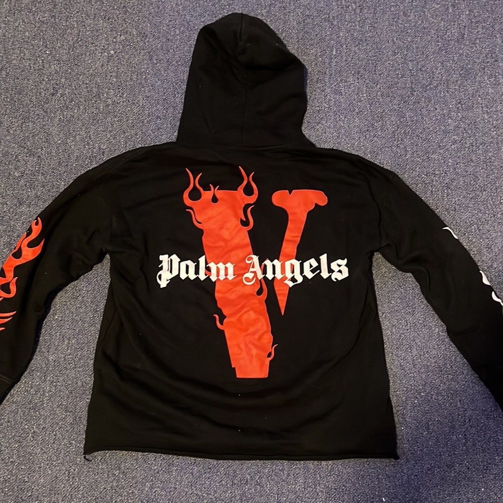 Vlone - Picture 5 of 6
